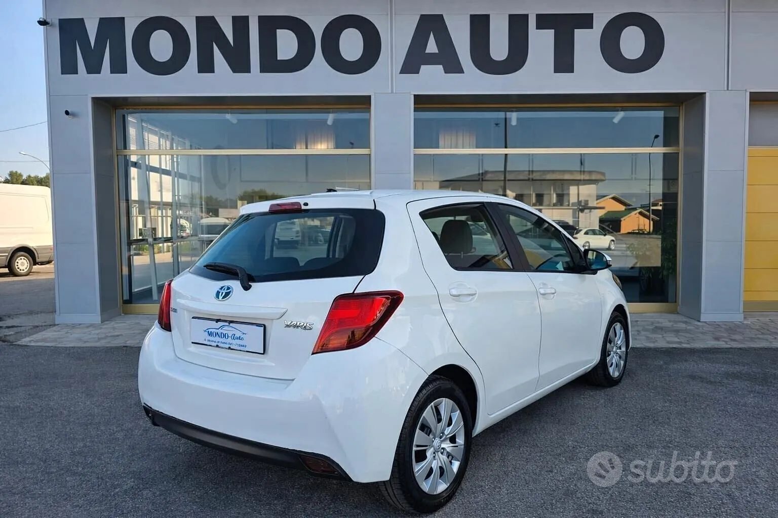 Toyota Yaris 2017 photo 4