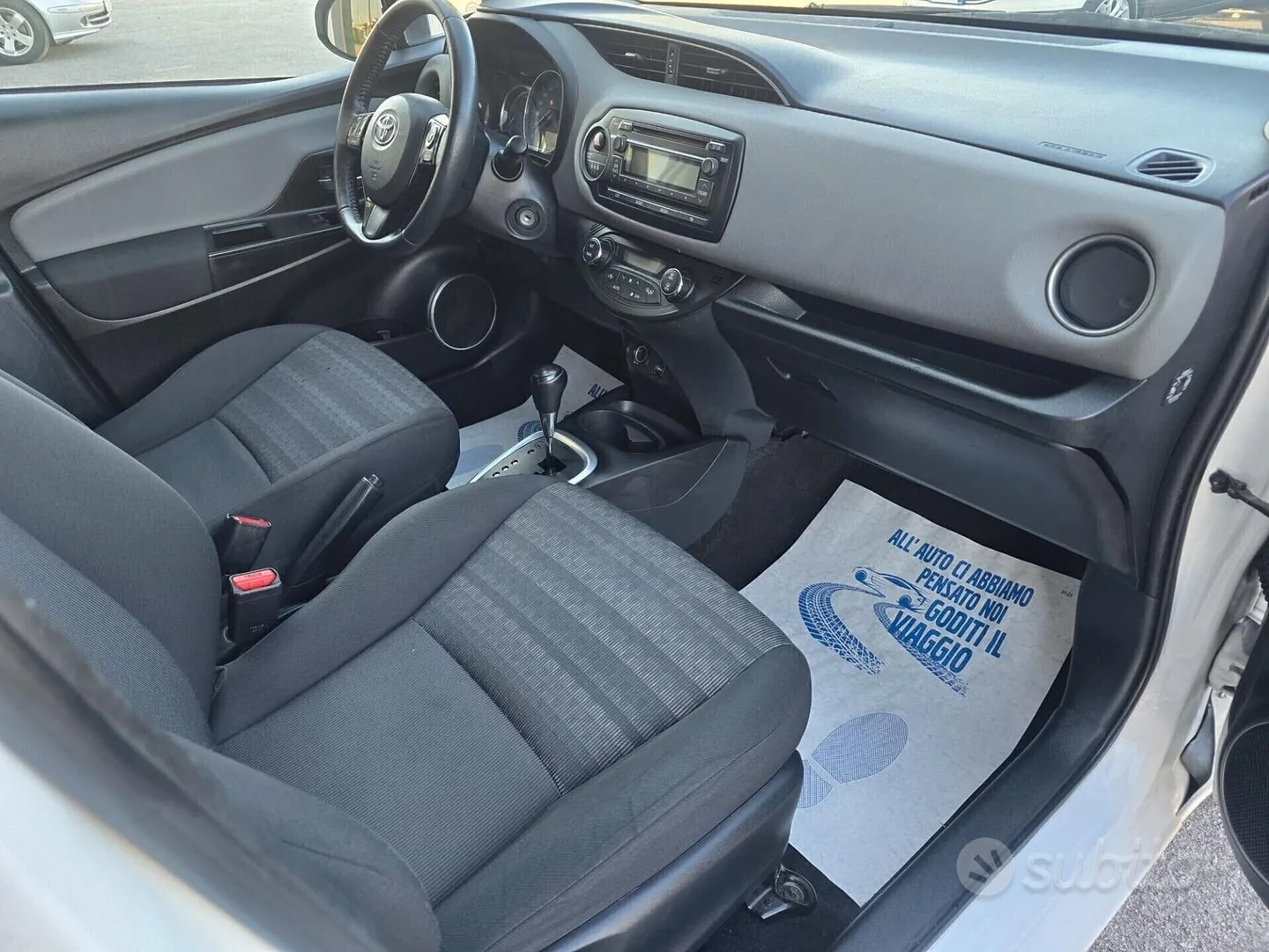 Toyota Yaris 2017 photo 5
