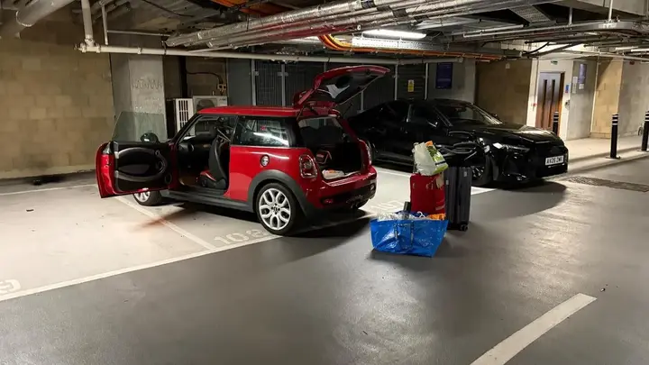 Mini Hatch 2007 photo 3