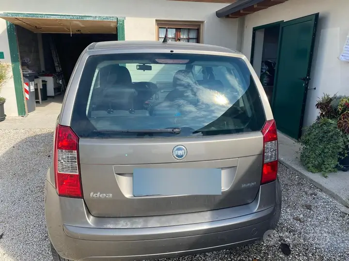 Fiat Idea 2006 photo 2