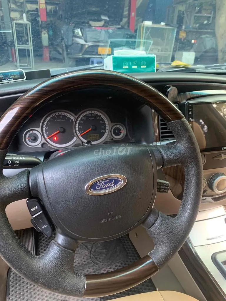 Ford Escape 2008 photo 2