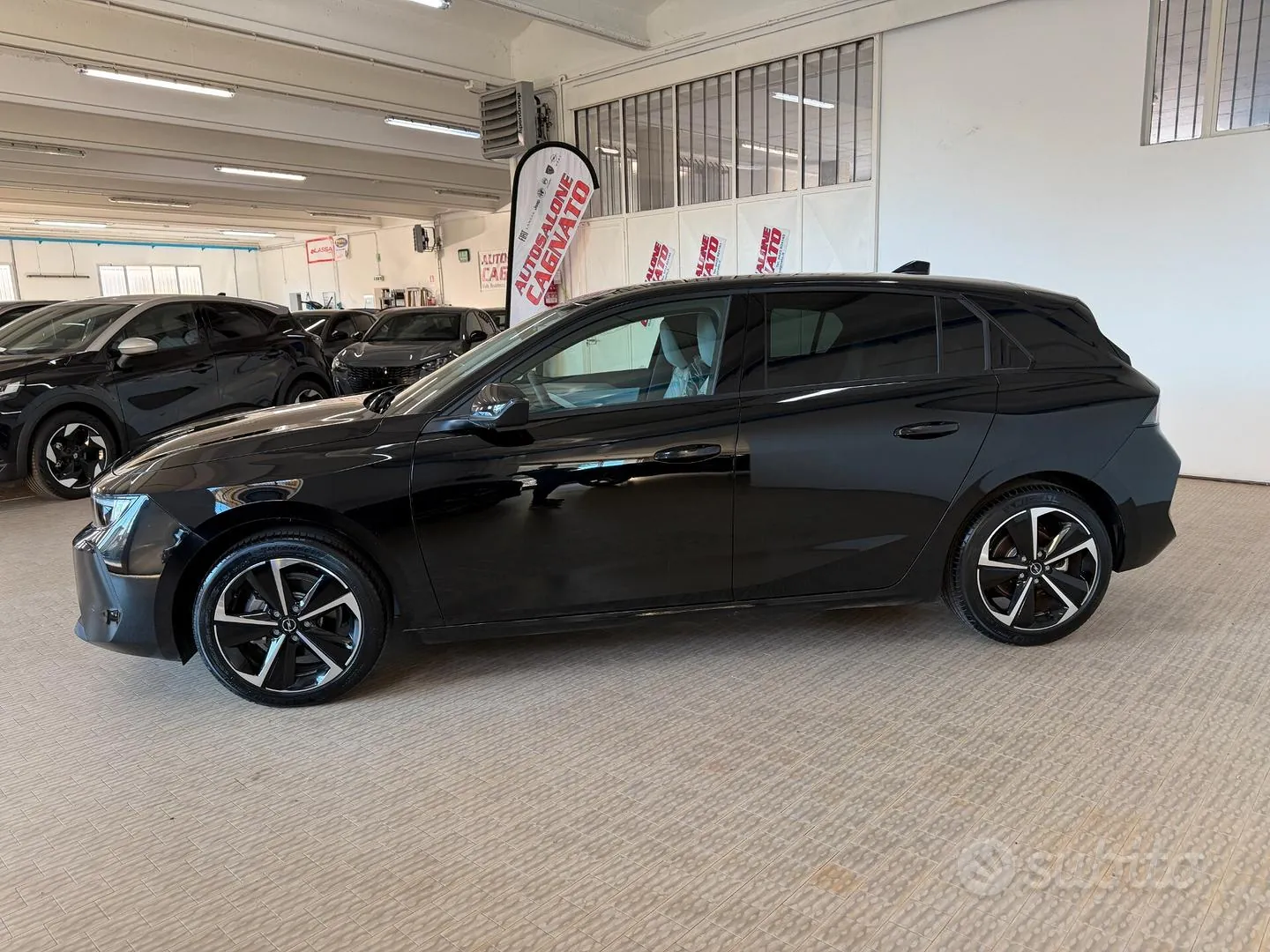 Opel Astra 2024 photo 4