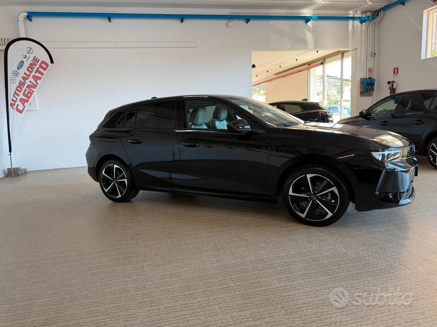 Opel Astra 2024 photo 2