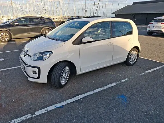 Volkswagen Up 2018 photo 3
