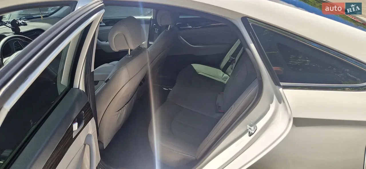 Hyundai Sonata 2015 photo 5