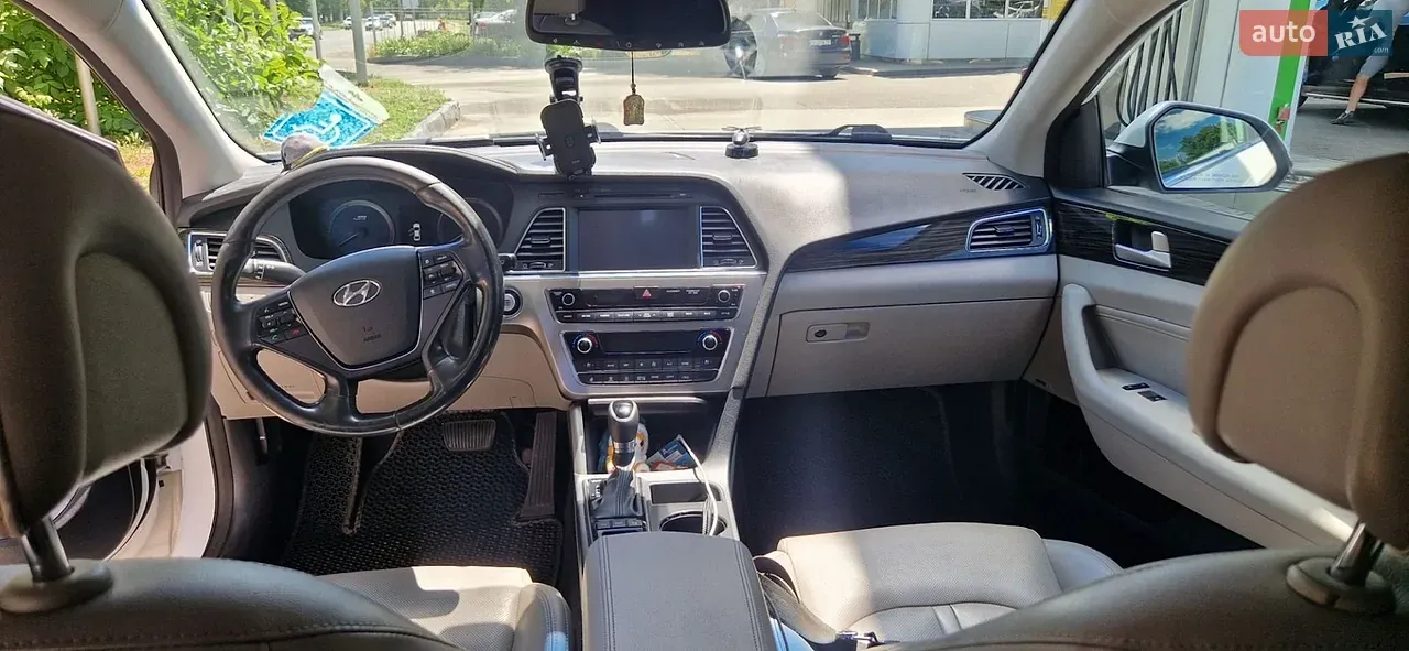 Hyundai Sonata 2015 photo 4