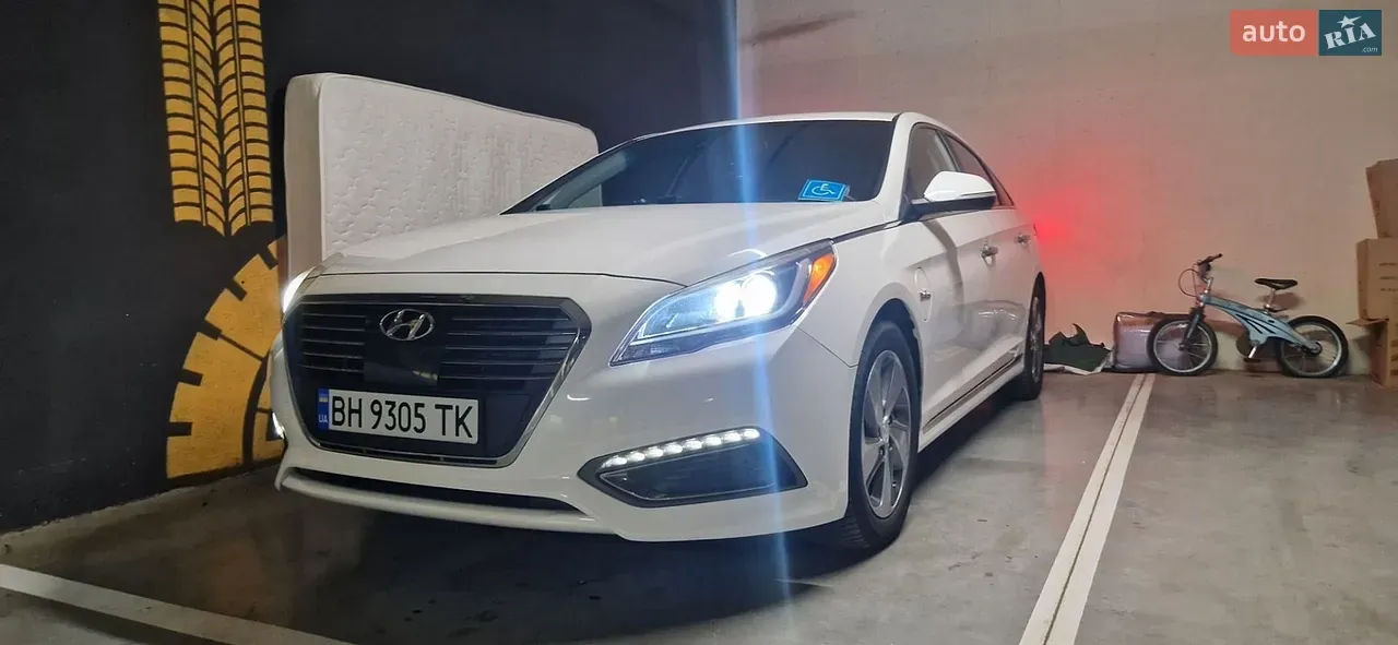 Hyundai Sonata 2015 photo 2