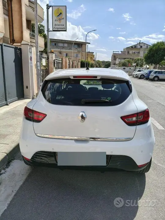 Renault Clio 2015 photo 3