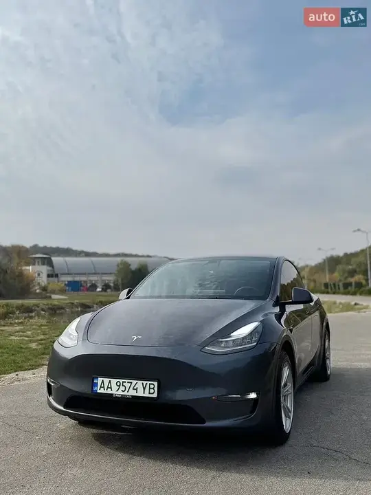 Tesla Model Y 2021 photo 4