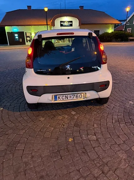 Peugeot 107 2010 photo 4