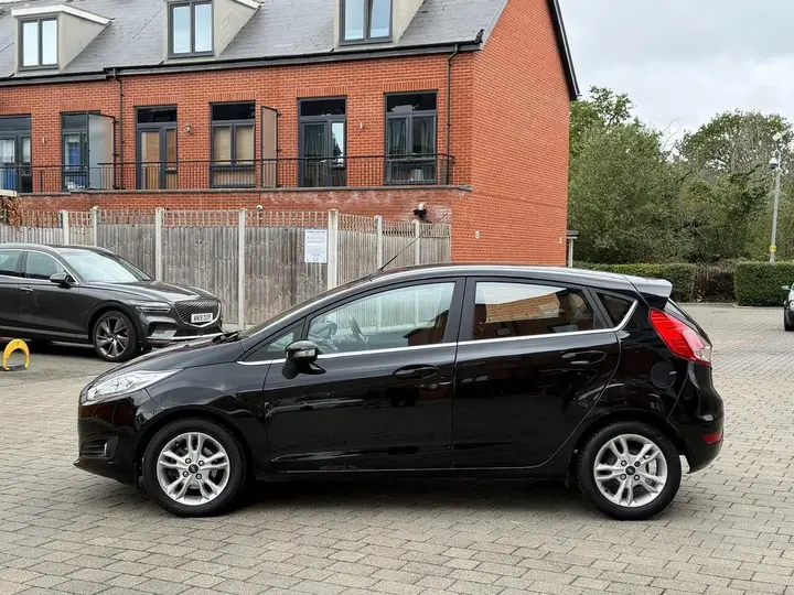 Ford Fiesta 2016 photo 3
