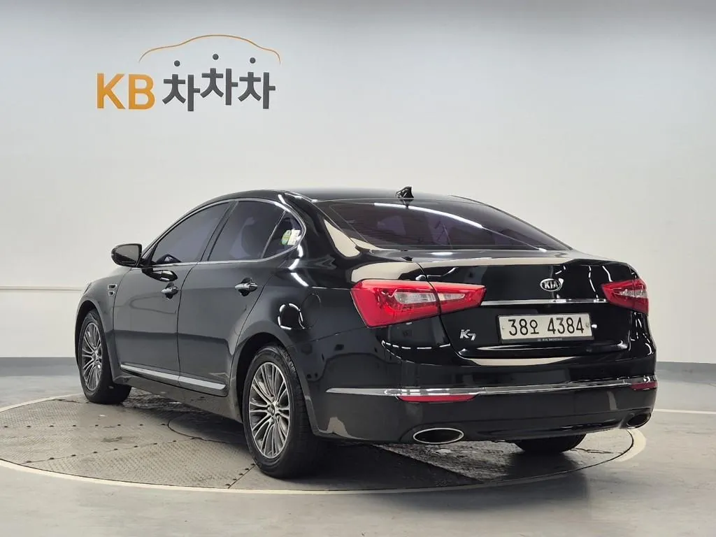 Kia K7 2015 photo 2