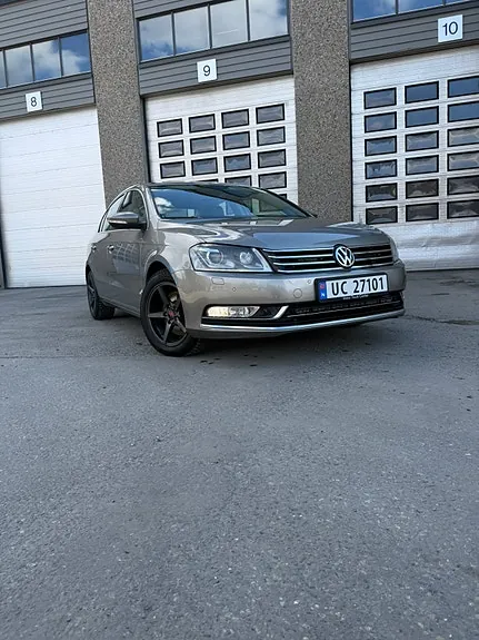 Volkswagen Passat 2012 photo 3
