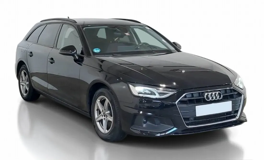 Audi A4 2023 photo 2
