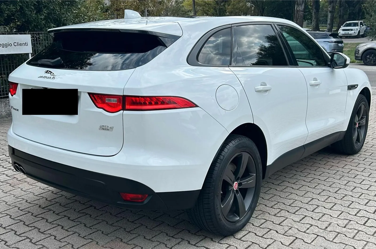 Jaguar F-Pace 2018 photo 3