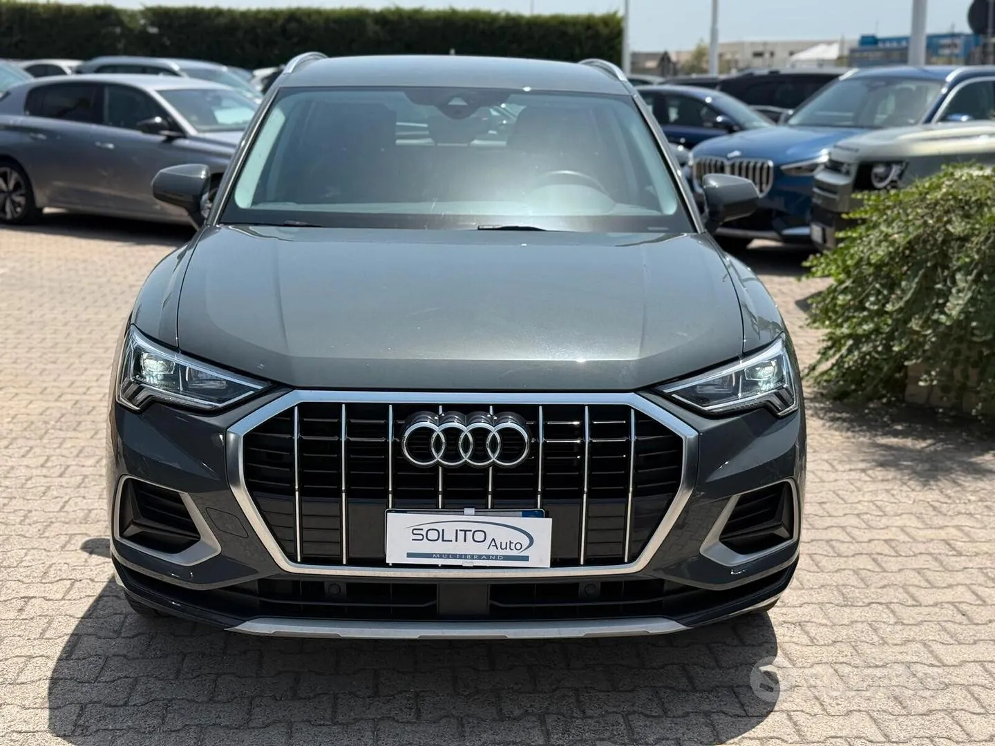 Audi Q3 2022 photo 2