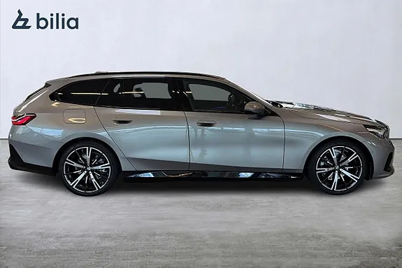 BMW 530E 2026 photo 2