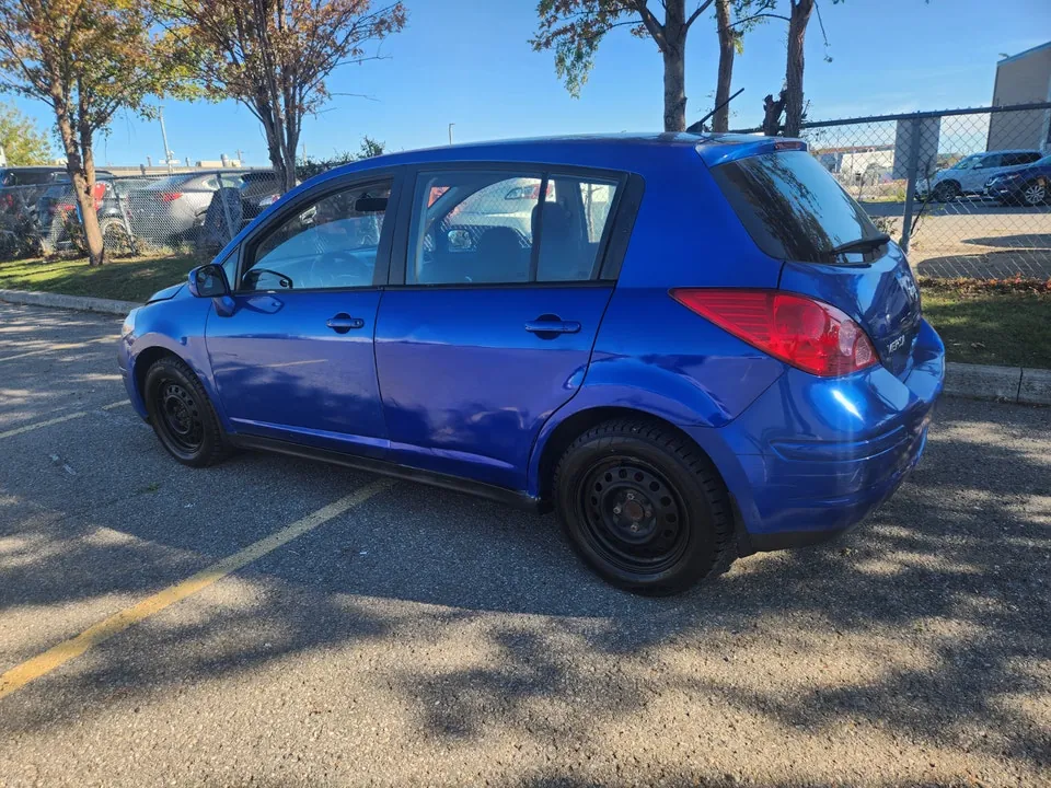 Nissan Versa 2012 photo 4