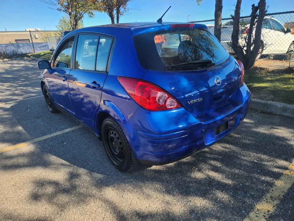 Nissan Versa 2012 photo 5