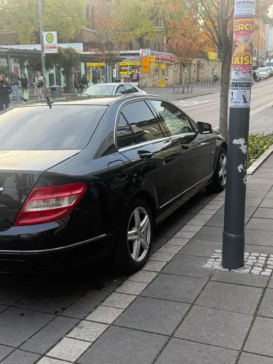 Mercedes-Benz C180