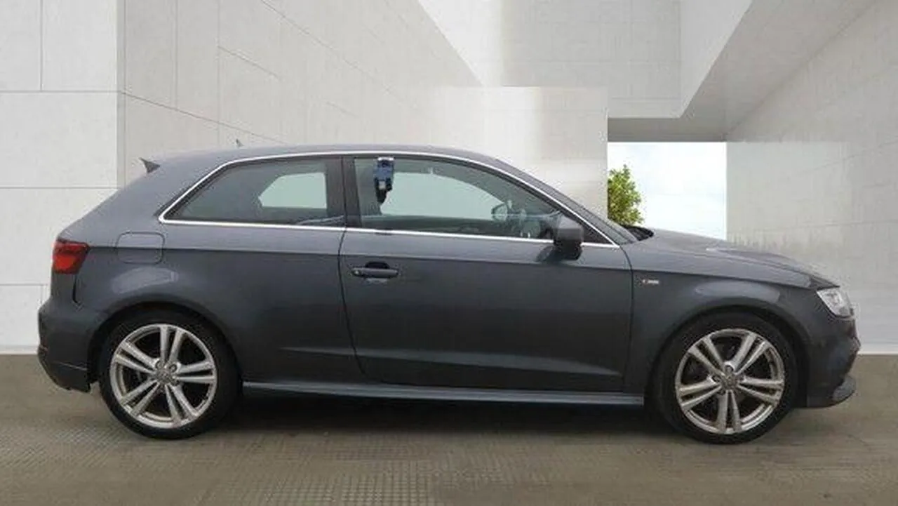 Audi A3 2016 photo 3