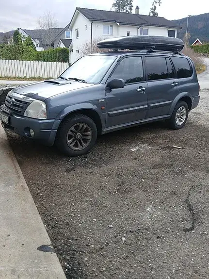 Suzuki Xl7
