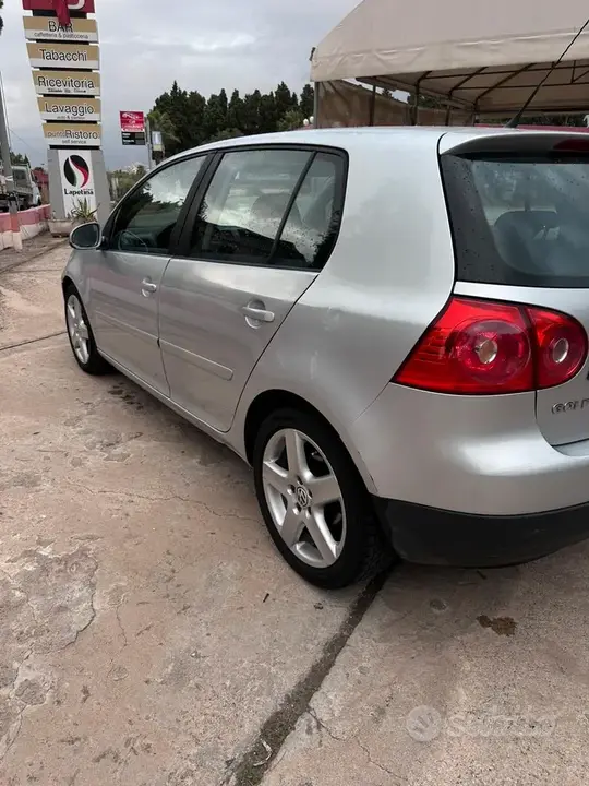 Volkswagen Golf 2007 photo 2