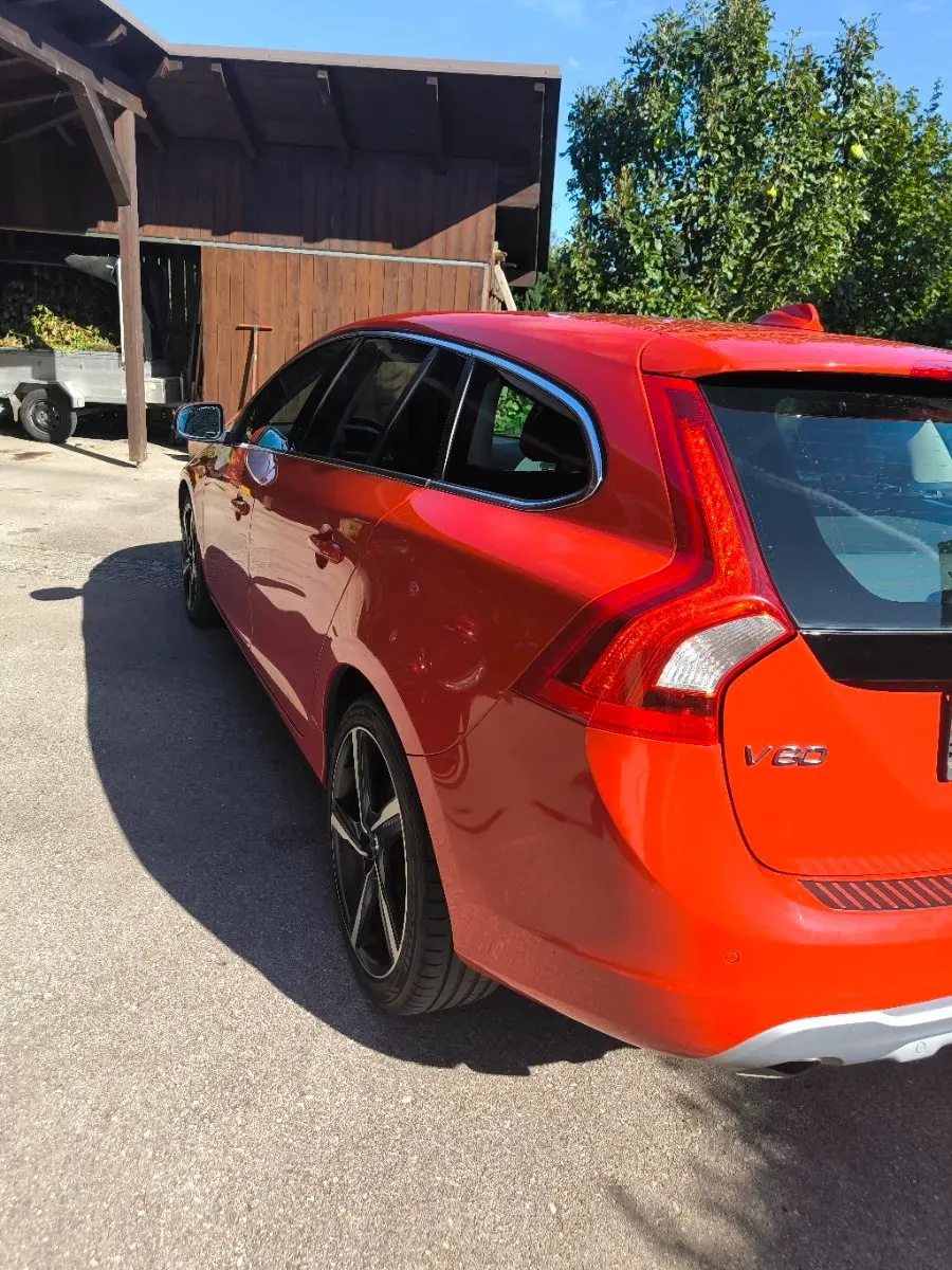 Volvo V60 2011 photo 3