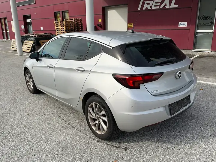 Opel Astra 2021 photo 2