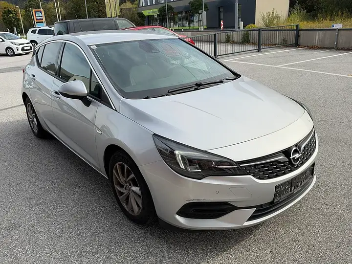 Opel Astra 2021 photo 3