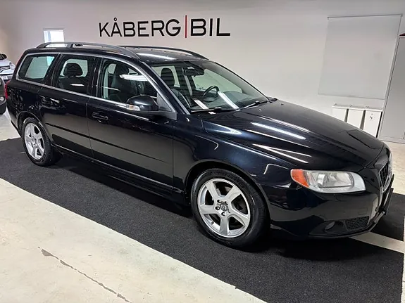 Volvo V70 2011 photo 2