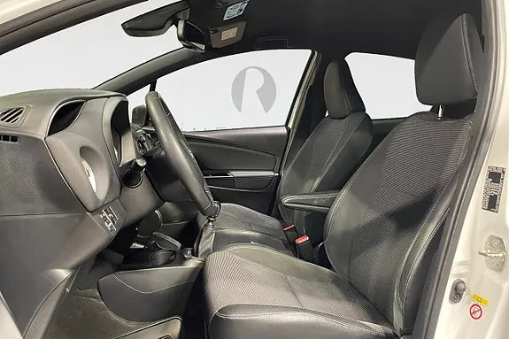 Toyota Yaris 2018 photo 3