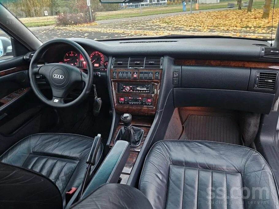 Audi A8 1999 photo 5