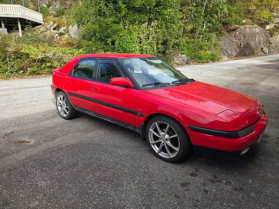 Mazda 323F 1992 photo 2