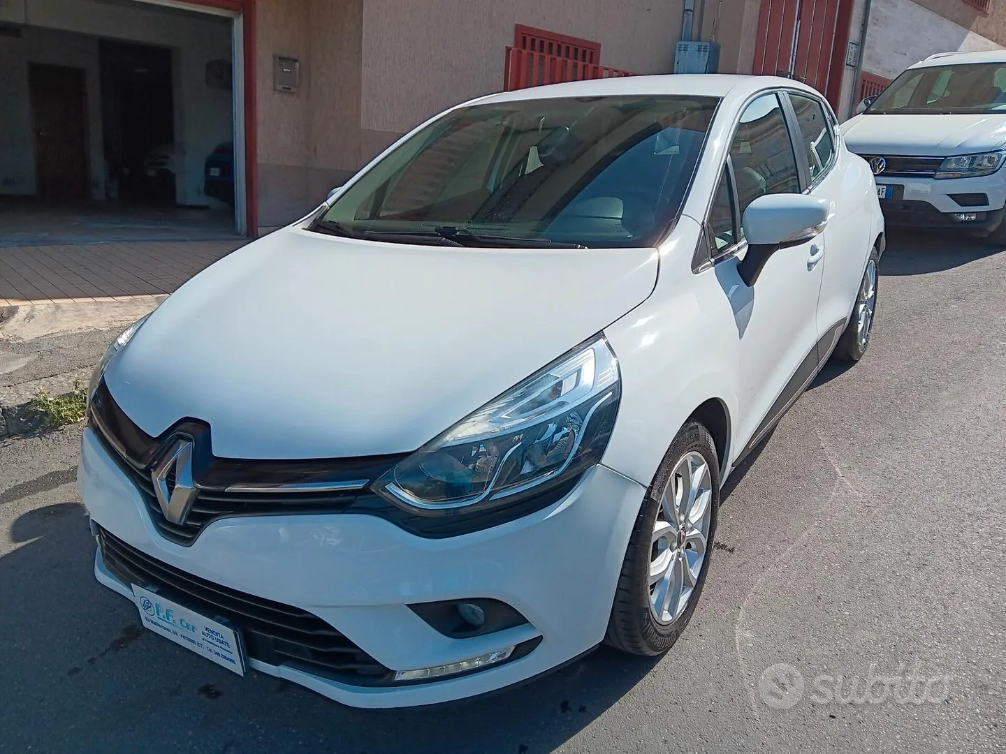 Renault Clio 2018 photo 2