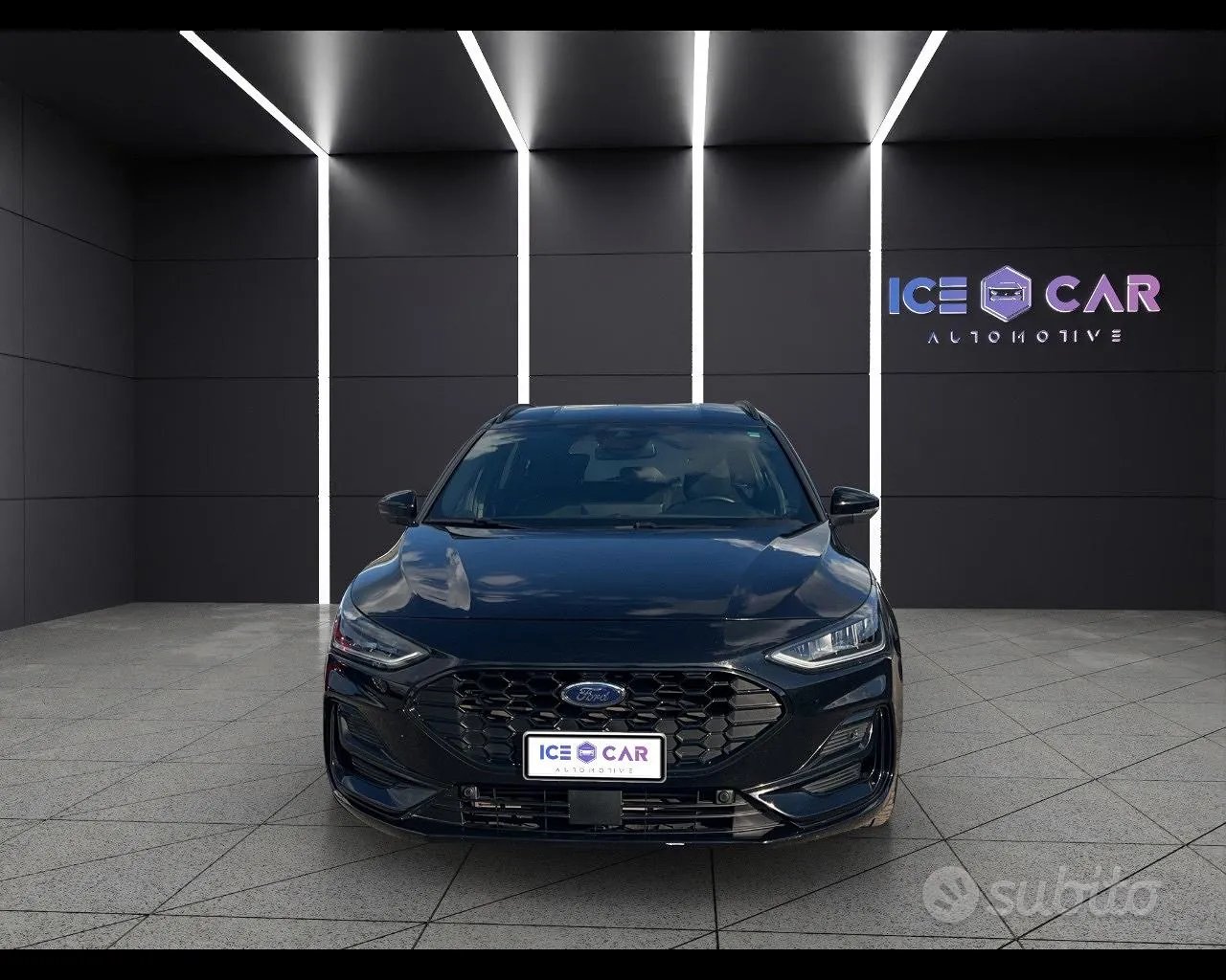 Ford Focus 2023 photo 2