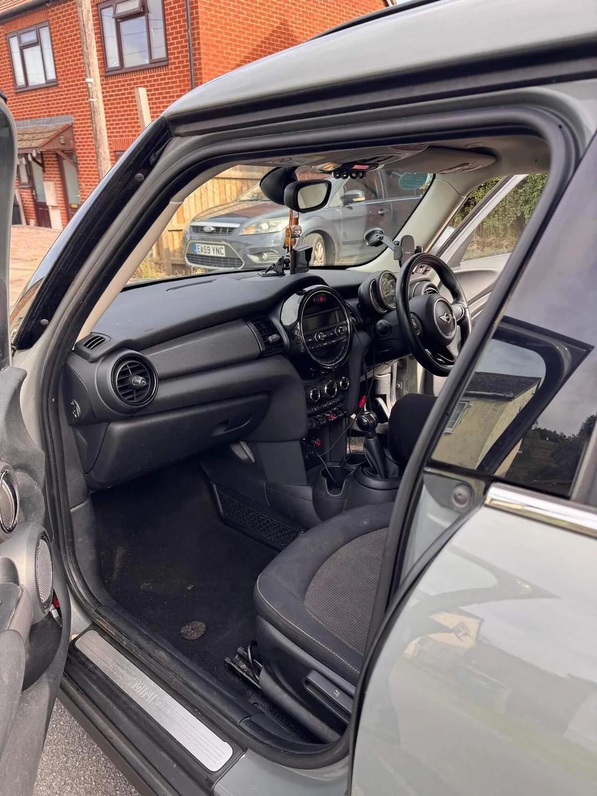 Mini Hatch 2017 photo 5