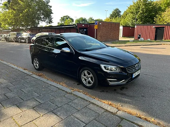 Volvo V60 2015 photo 2