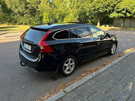 Volvo V60 2015 photo 4