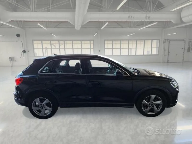 Audi Q3 2023 photo 3
