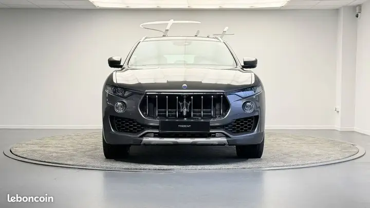Maserati Levante 2017 photo 2