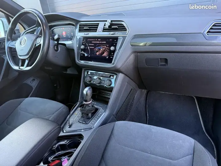 Volkswagen Tiguan 2019 photo 2