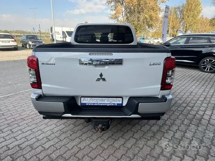 Mitsubishi L200 2020 photo 4