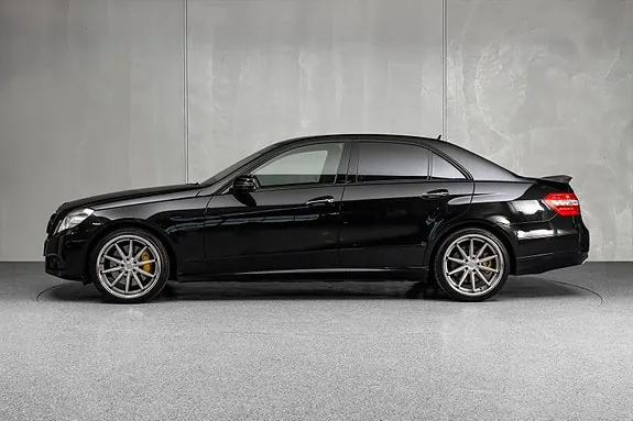 Mercedes-Benz E55 2010 photo 4