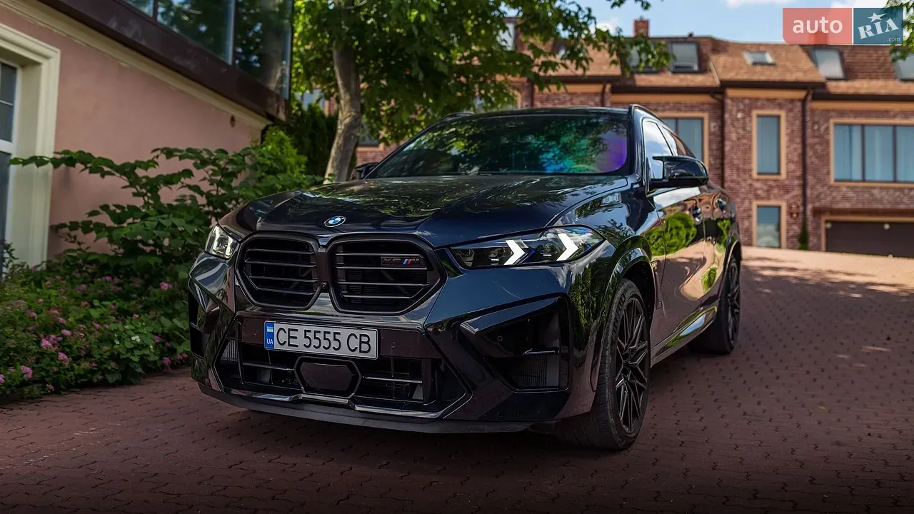 BMW X6 M 2023 photo 2