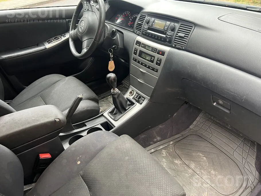 Toyota Corolla 2003 photo 4