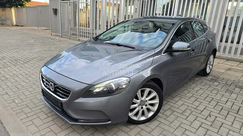 Volvo V40 2014 photo 2