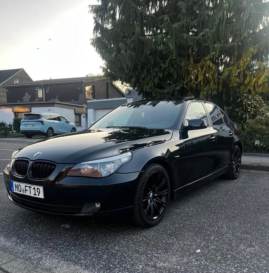 BMW 525I