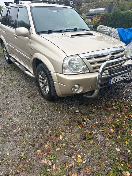 Suzuki Xl7 2006 photo 4