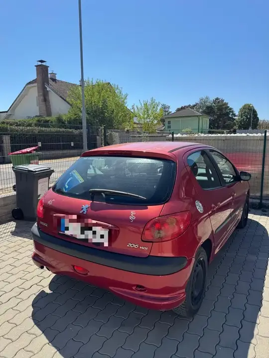 Peugeot 206